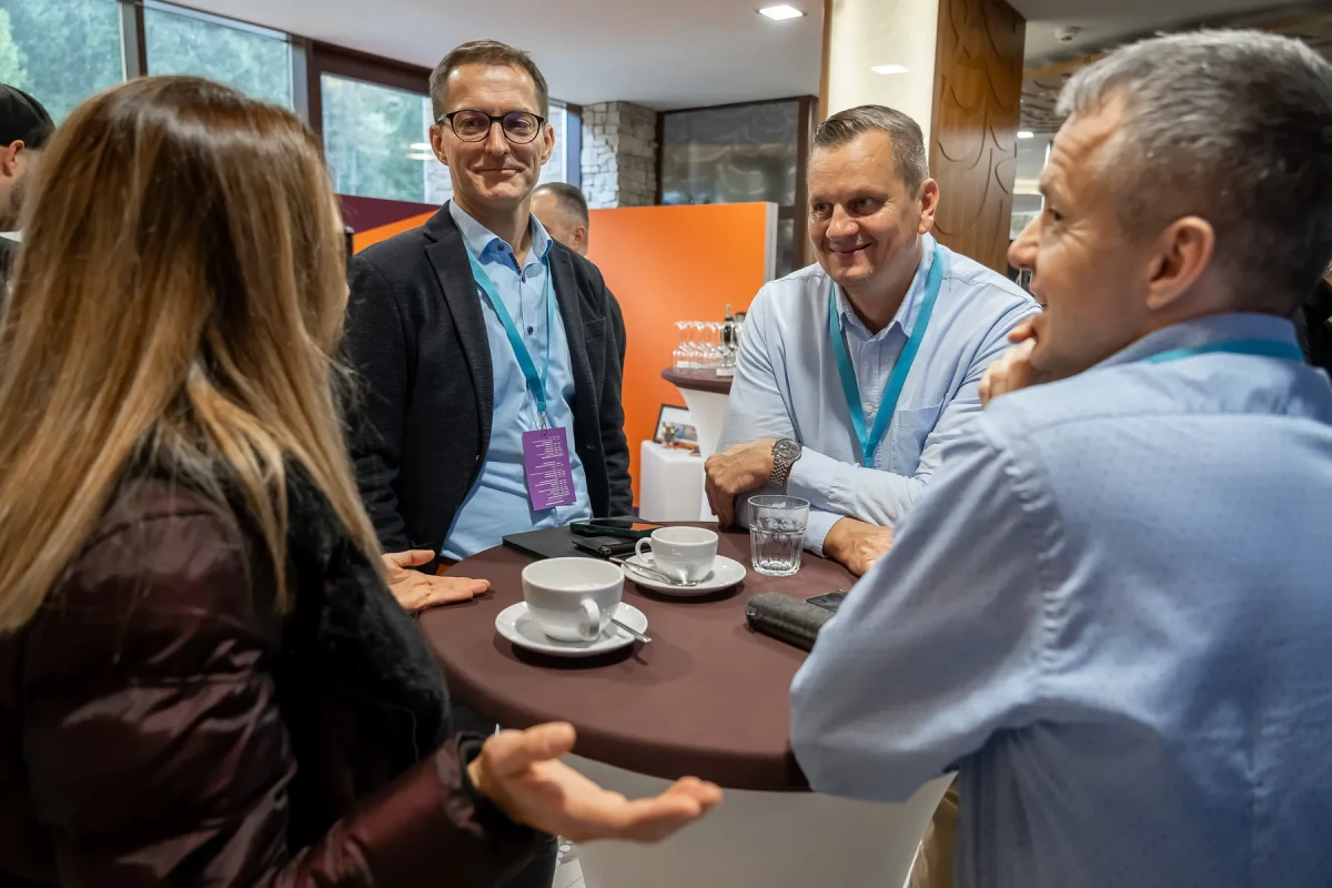 HRCOMM KONFERENCIA 2/2025